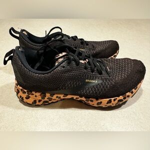 Brooks Revel 4 Leopard Print Limited Edition - Size 7.5